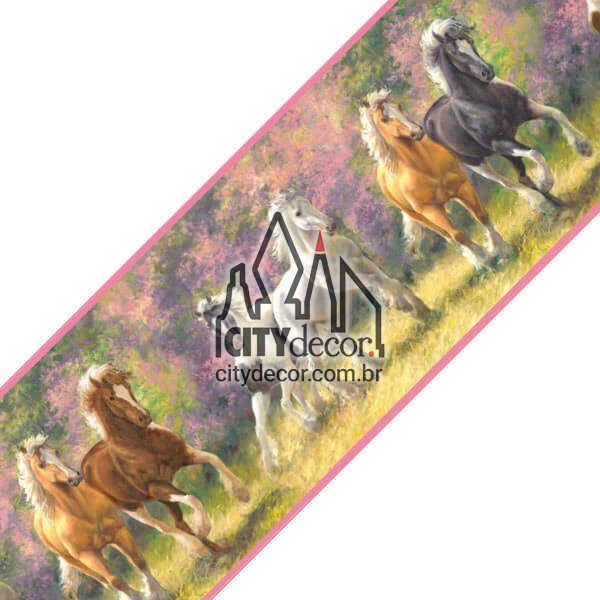 Faixa decorativa de parede cavalos no campo Faixa decorativa de parede cavalos no campo