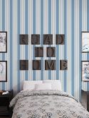 Papel de parede listrado azul para quarto